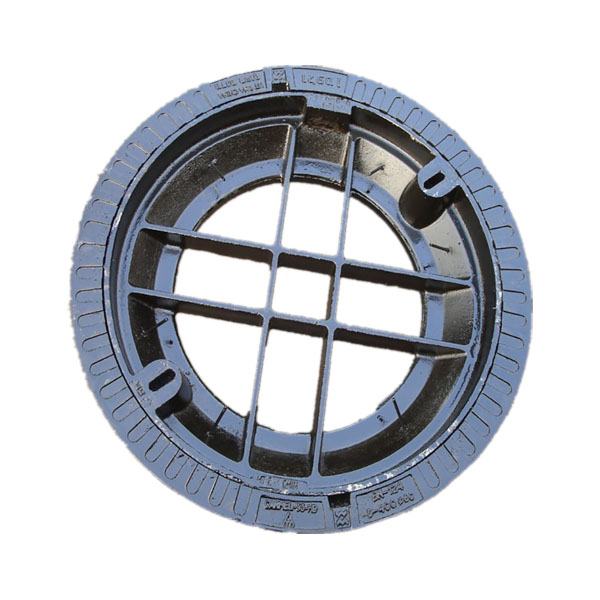 Ductile iron manhole cover